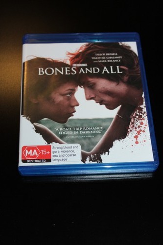 Bones and All (2022) disc cover