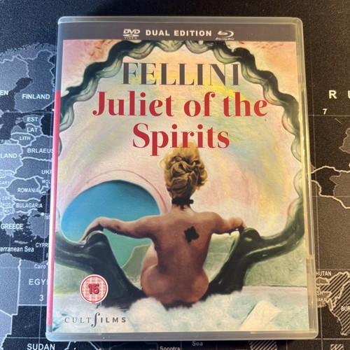 Juliet of the Spirits (1965) disc cover