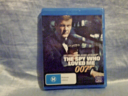 The Spy Who Loved Me (1977) disc cover