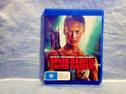 Tomb Raider (2018) disc cover